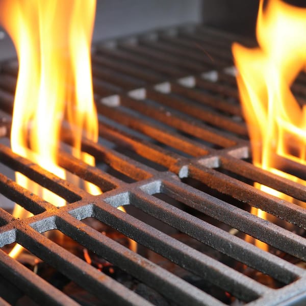 Patio Pro Charcoal Grill in Black