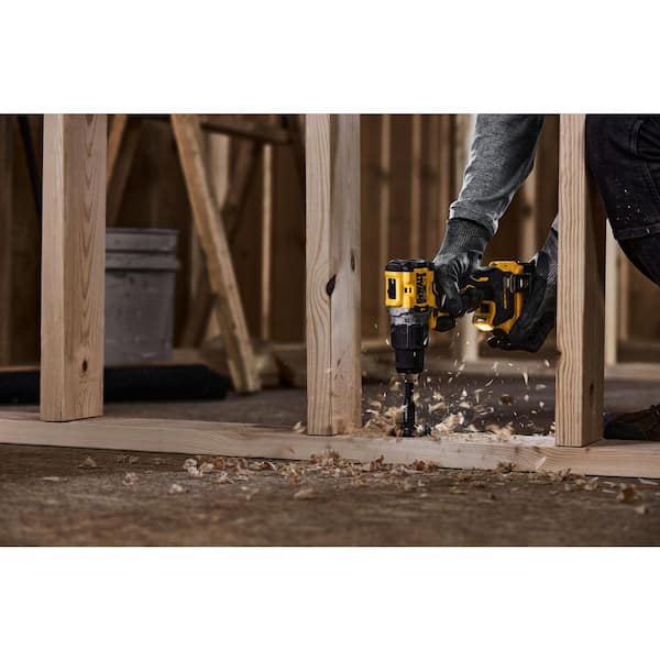 20V MAX XR Hammer Drill and ATOMIC Impact Driver 2 Tool Combo Kit with (2) 4.0Ah Batteries, Charger, and Bag