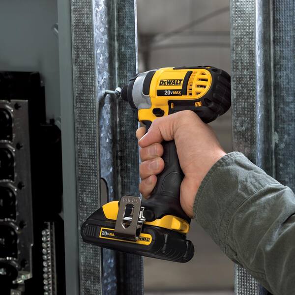 20V MAX Cordless 5 Tool Combo Kit with (2) 20V 2.0Ah Batteries and Charger