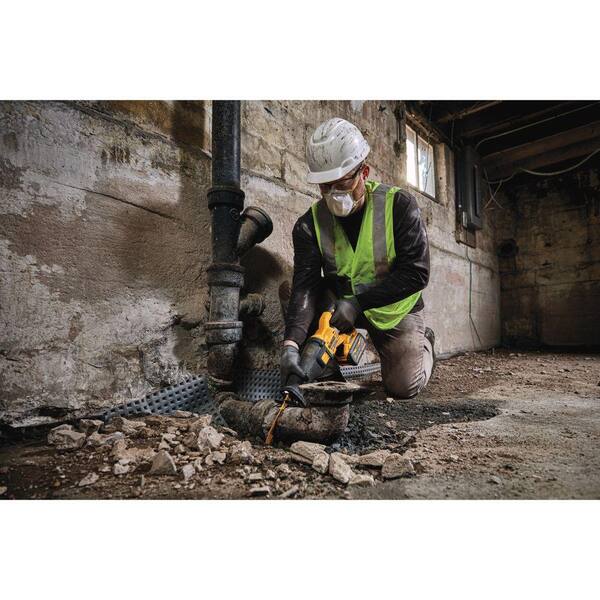 FLEXVOLT 60V MAX Cordless Brushless Reciprocating Saw with (1) FLEXVOLT 9.0Ah Battery