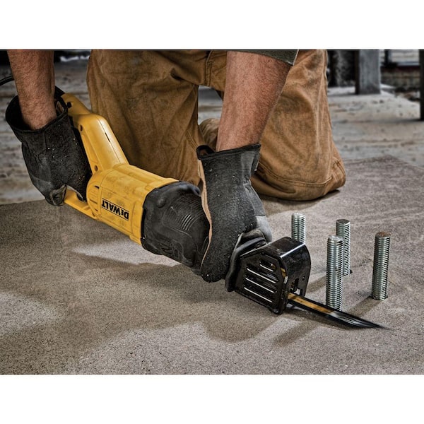 12 Amp Corded Variable Speed Reciprocating Saw