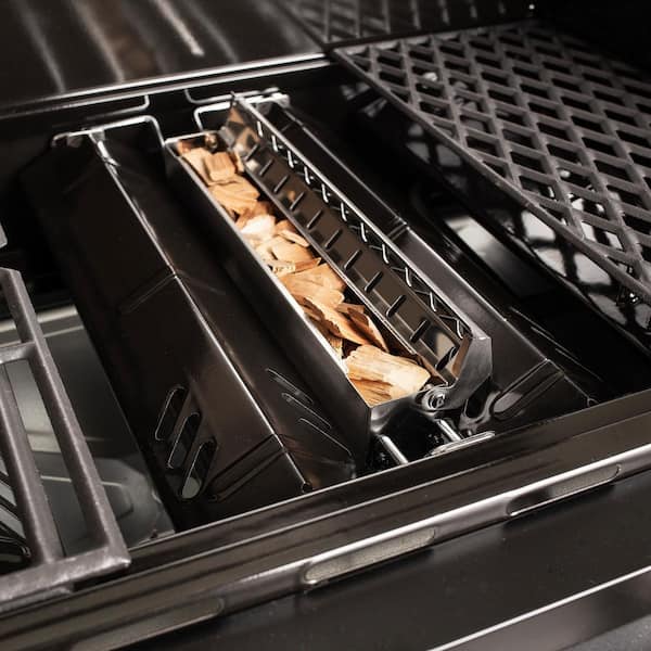 5-Burner Natural Gas Grill in Matte Black with TriVantage Multifunctional Cooking System