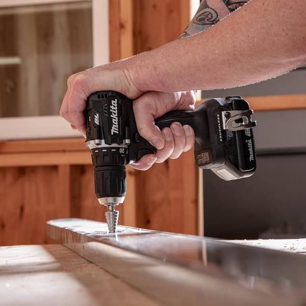 18V LXT Sub-Compact Lithium-Ion Brushless Cordless 1/2 in.Variable Speed Driver Drill Kit, 1.5Ah