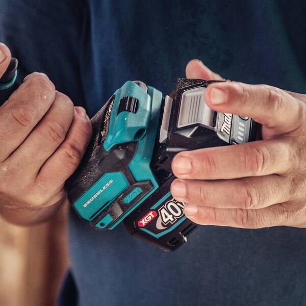 40V Max XGT Brushless Cordless 2-Pc. Combo Kit (Hammer Driver-Drill/Impact Driver) 2.5Ah