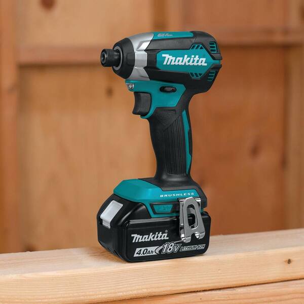 18V LXT Brushless 2-Pc Combo Kit 4.0Ah with bonus 18V LXT 5 in. Random Orbit Sander (Tool-Only)