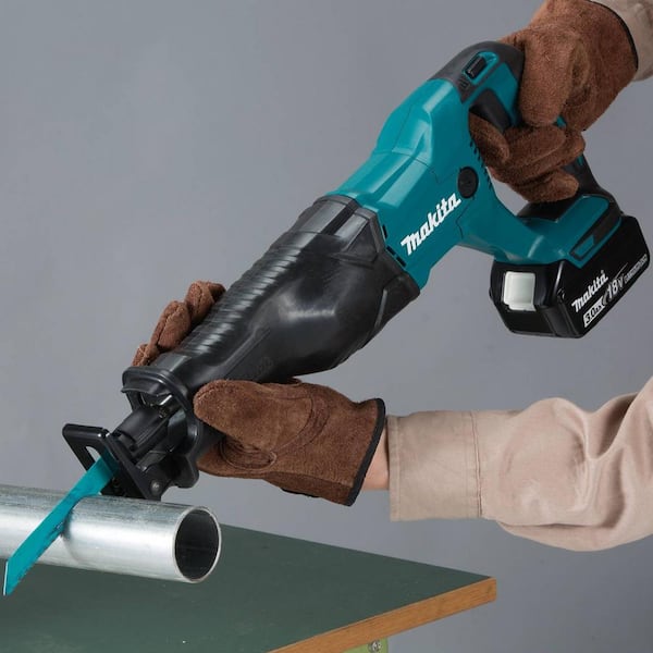 18V LXT Lithium-Ion Cordless Combo Kit (4-Piece) (Hammer Drill/ Impact Driver/ Recipro Saw/ Flashlight) (3.0 Ah)