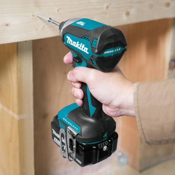 18V 4-Piece 5.0Ah LXT Lithium-Ion Brushless Cordless Combo Kit Hammer Drill/ Impact Driver/ Recipro Saw/ Flashlight