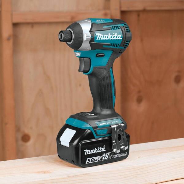 18V LXT Lithium-Ion Brushless Cordless Combo Kit (Hammer Drill/ Impact Driver/ Circular Saw/ Flashlight) 5.0Ah