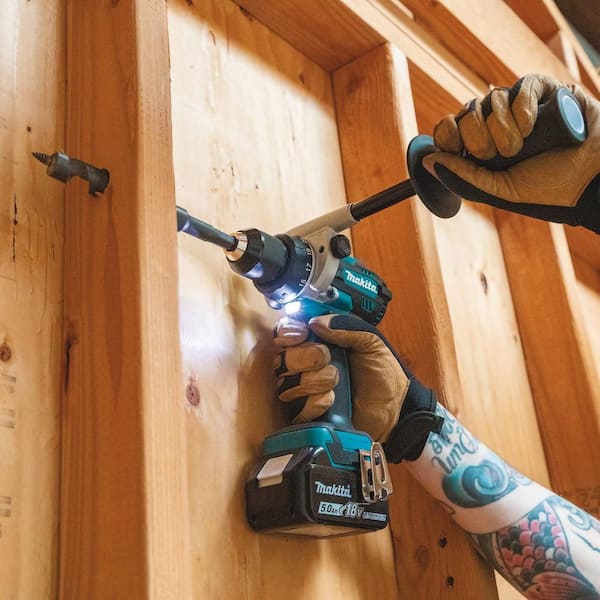 18V 5.0 Ah LXT Lithium-Ion Brushless Cordless Combo Kit (Hammer Drill/Impact Driver/Circ Saw/Recip Saw/Light)