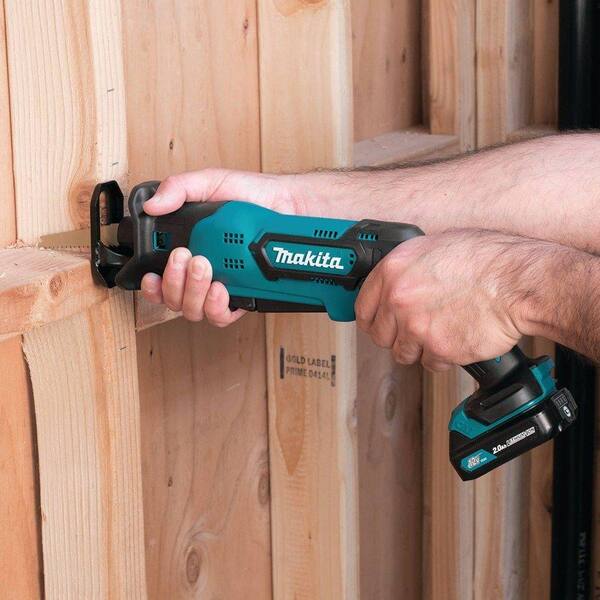 12V max CXT Lithium-Ion Cordless Variable Speed Reciprocating Saw Kit with Case