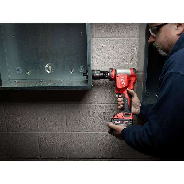 M18 18V Lithium-Ion 1/2 in. to 4 in. Force Logic High Capacity Cordless Knockout Tool Kit with FUEL Bandsaw