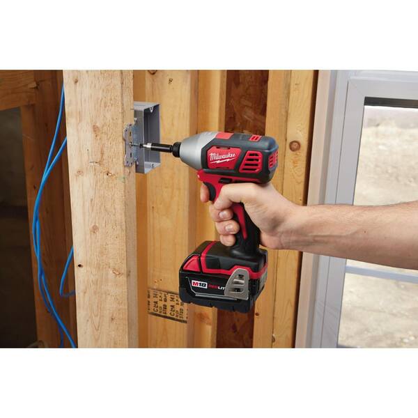 M18 18V Lithium-Ion Cordless Combo Kit (8-Tool) with Three 4.0 Ah Batteries, 1 Charger, 2 Tool Bag and Hole Saw Set