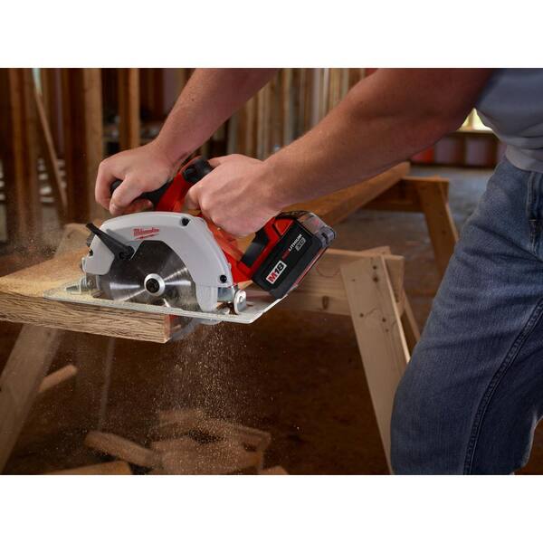 M18 18V Lithium-Ion Cordless Combo Tool Kit (6-Tool) with Two M18 Wet/Dry Vacuums