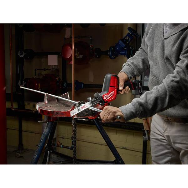 M12 FUEL 12V Lithium-Ion Brushless Cordless HACKZALL Reciprocating Saw Kit W/M12 Rocket Stand Light