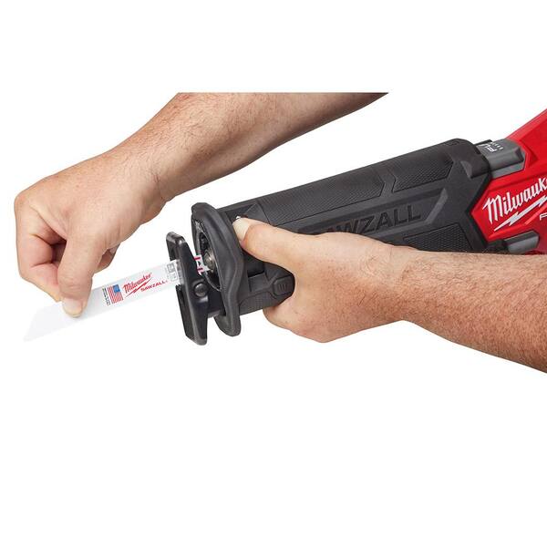 M18 FUEL 18V Lithium-Ion Brushless Cordless SAWZALL Reciprocating Saw Kit W/M18 FUEL 1/2 in. Hammer Drill