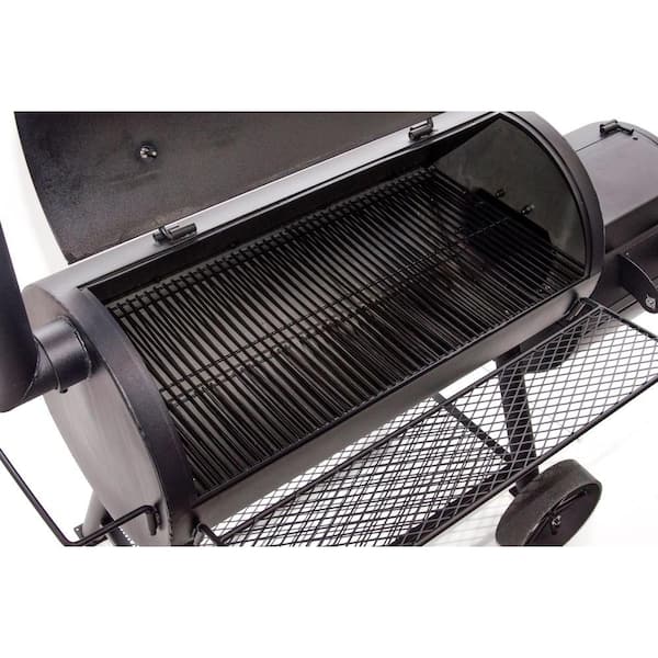 Longhorn Offset Smoker in Black with 1,060 sq. in. Cooking Space