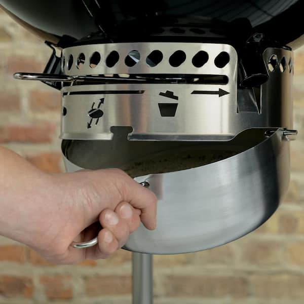 22 in. Performer Deluxe Charcoal Grill in Green with Built-In Thermometer and Digital Timer