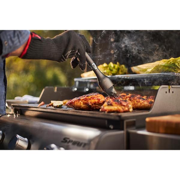 Spirit E-315 3-Burner Natural Gas Grill in Black