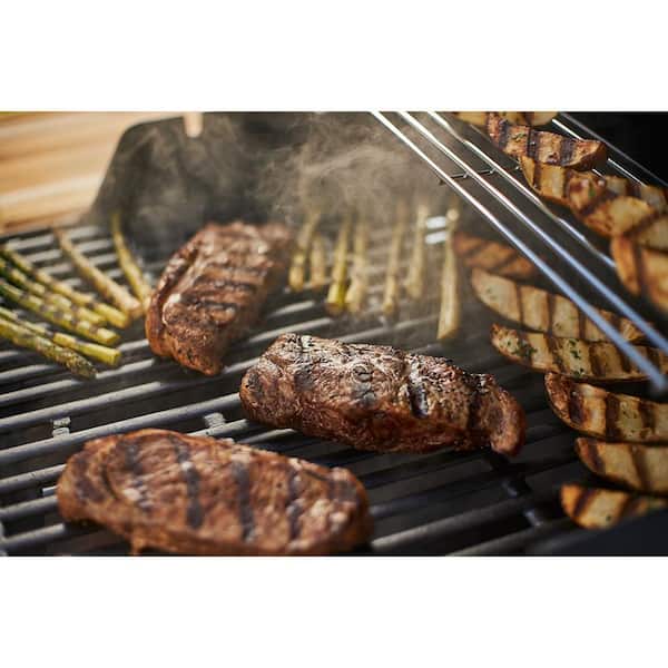 Spirit E-315 3-Burner Natural Gas Grill in Black