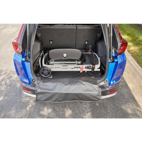 Traveler Portable Propane Gas Grill in Black